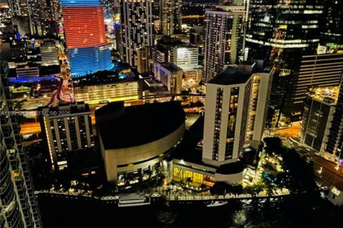 Copropriété à louer à Miami, Floride: 1 chambre, 91.14 m2 № 2062850 - photo 6