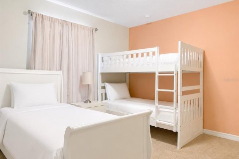 Casa en alquiler en Kissimmee, Florida, 8 dormitorios, 375.42 m2 № 2348077 - foto 10