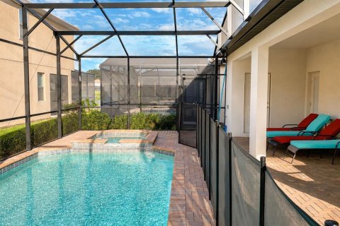 Casa en alquiler en Kissimmee, Florida, 8 dormitorios, 375.42 m2 № 2348077 - foto 3