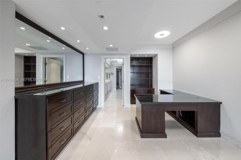 Copropriété à louer à Aventura, Floride: 3 chambres, 303.23 m2 № 2168153 - photo 25