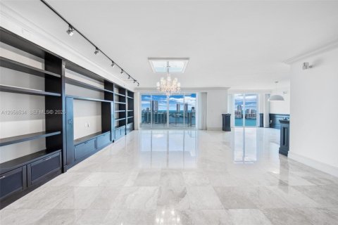 Copropriété à louer à Aventura, Floride: 3 chambres, 303.23 m2 № 2168153 - photo 4