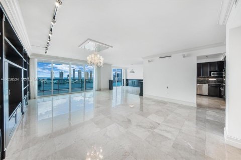 Copropriété à louer à Aventura, Floride: 3 chambres, 303.23 m2 № 2168153 - photo 10