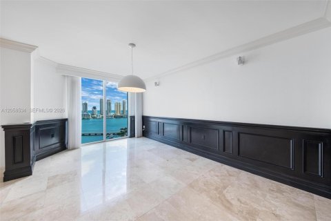 Copropriété à louer à Aventura, Floride: 3 chambres, 303.23 m2 № 2168153 - photo 12