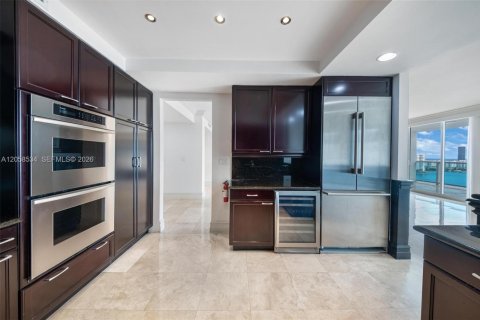 Copropriété à louer à Aventura, Floride: 3 chambres, 303.23 m2 № 2168153 - photo 19