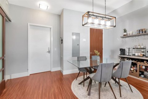Condo in Tampa, Florida, 2 bedrooms  № 1822680 - photo 4
