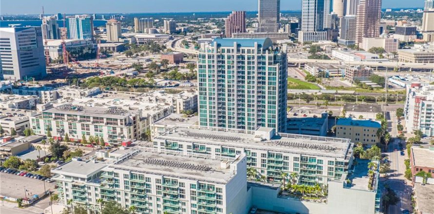 Condo in Tampa, Florida, 2 bedrooms  № 1822680