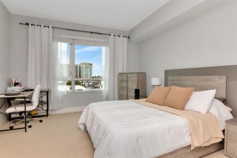 Condo in Tampa, Florida, 2 bedrooms  № 1822680 - photo 16