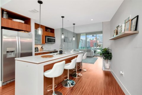 Condo in Tampa, Florida, 2 bedrooms  № 1822680 - photo 2