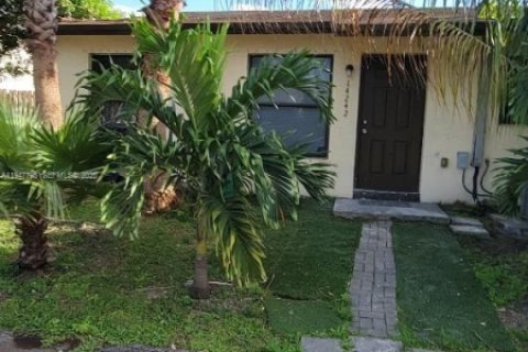 Таунхаус в Хомстед, Флорида 3 спальни, 89.19м2 № 2003889