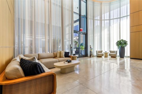 Condo in Miami, Florida  № 2056843 - photo 25