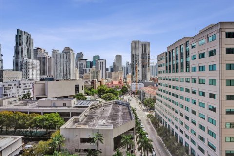 Condo in Miami, Florida  № 2056843 - photo 19