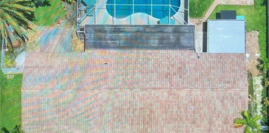 Casa en Hollywood, Florida 4 dormitorios, 205.78 m2 № 1869924
