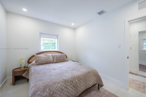 Villa ou maison à louer à Miami, Floride: 3 chambres, 102.84 m2 № 2256842 - photo 24