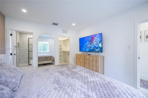 Villa ou maison à louer à Miami, Floride: 3 chambres, 102.84 m2 № 2256842 - photo 12