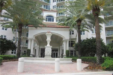 Condominio en venta en Aventura, Florida, 2 dormitorios, 116.78 m2 № 1689299 - foto 2
