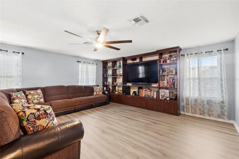 Villa ou maison à vendre à Orlando, Floride: 5 chambres, 293.57 m2 № 2205465 - photo 11