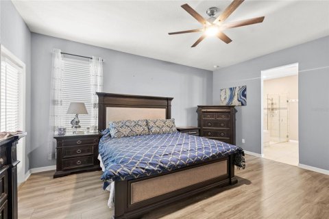 Villa ou maison à vendre à Orlando, Floride: 5 chambres, 293.57 m2 № 2205465 - photo 3