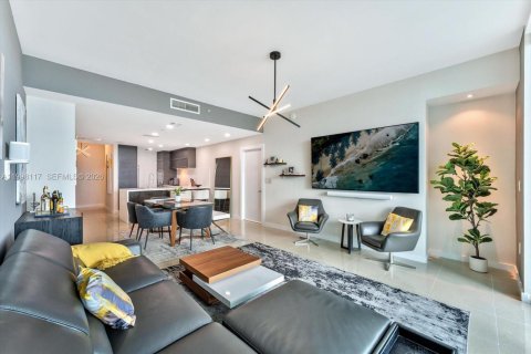 Снять в аренду кондоминиум в Майами, Флорида 3 спальни, 146.69м2, № 2060861 - фото 11