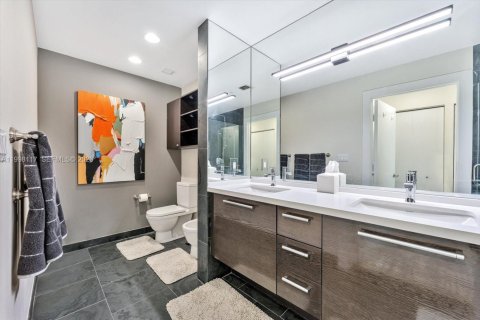 Снять в аренду кондоминиум в Майами, Флорида 3 спальни, 146.69м2, № 2060861 - фото 16