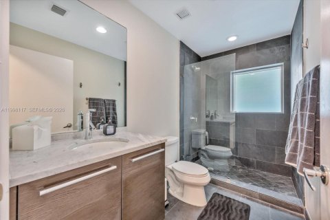 Снять в аренду кондоминиум в Майами, Флорида 3 спальни, 146.69м2, № 2060861 - фото 22