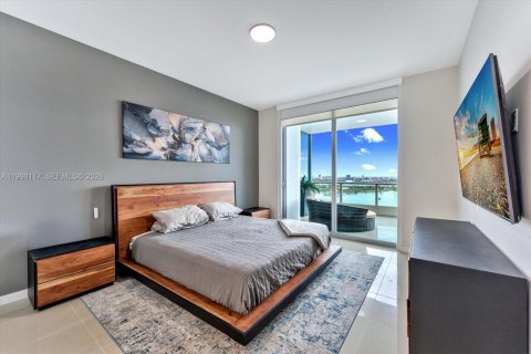 Снять в аренду кондоминиум в Майами, Флорида 3 спальни, 146.69м2, № 2060861 - фото 12