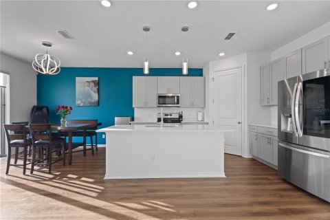 Villa ou maison à vendre à Deltona, Floride: 4 chambres, 230.3 m2 № 1545566 - photo 6