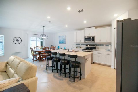 Villa ou maison à louer à Port Charlotte, Floride: 4 chambres, 182.83 m2 № 1124655 - photo 18