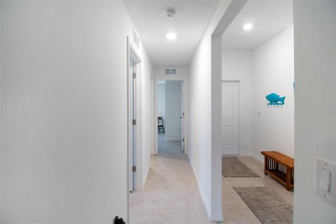 Villa ou maison à louer à Port Charlotte, Floride: 4 chambres, 182.83 m2 № 1124655 - photo 8
