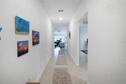 Villa ou maison à louer à Port Charlotte, Floride: 4 chambres, 182.83 m2 № 1124655 - photo 3