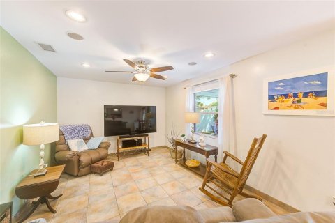 Casa en venta en Largo, Florida, 2 dormitorios, 99.41 m2 № 1602279 - foto 14