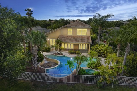 House in Port St. Lucie, Florida 3 bedrooms, 216.46 sq.m. № 2083569 - photo 5