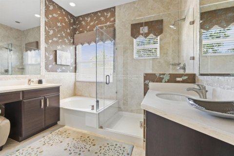 House in Port St. Lucie, Florida 3 bedrooms, 216.46 sq.m. № 2083569 - photo 26