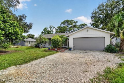 Casa en venta en Sarasota, Florida, 3 dormitorios, 138.89 m2 № 2403183 - foto 3