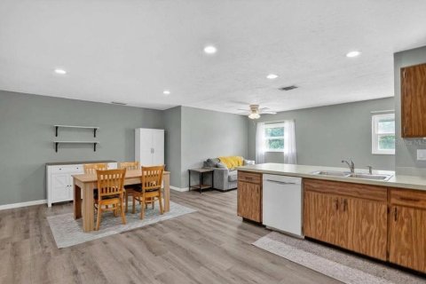 Casa en venta en Sarasota, Florida, 3 dormitorios, 138.89 m2 № 2403183 - foto 11