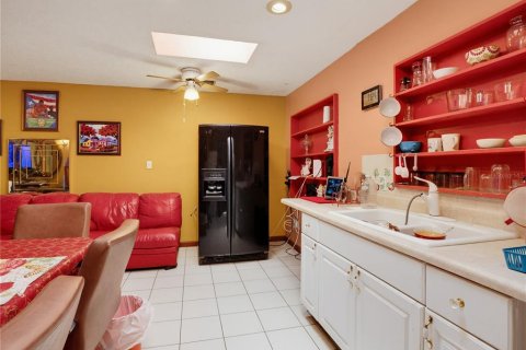 Villa ou maison à vendre à Clearwater, Floride: 2 chambres, 140.47 m2 № 2389162 - photo 11