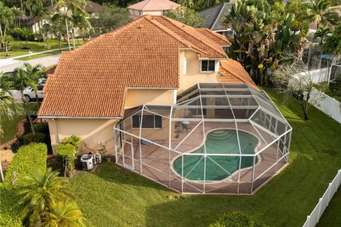 Casa en venta en Pembroke Pines, Florida, 4 dormitorios, 287.9 m2 № 2428160 - foto 12