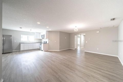 Villa ou maison à vendre à Ruskin, Floride: 4 chambres, 149.2 m2 № 2111894 - photo 2