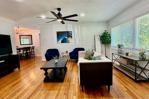Casa en alquiler en Saint Petersburg, Florida, 3 dormitorios, 150.5 m2 № 1880779 - foto 5