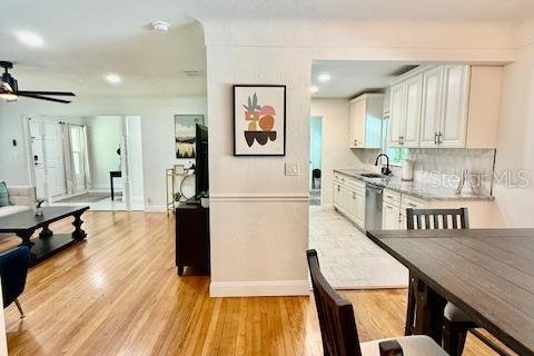Casa en alquiler en Saint Petersburg, Florida, 3 dormitorios, 150.5 m2 № 1880779 - foto 11