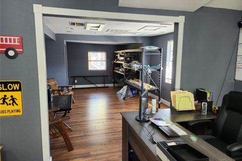 Commercial property in Tampa, Florida 109.25 sq.m. № 1640540 - photo 18
