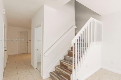 Touwnhouse à vendre à Homestead, Floride: 3 chambres, 153.85 m2 № 1736038 - photo 8