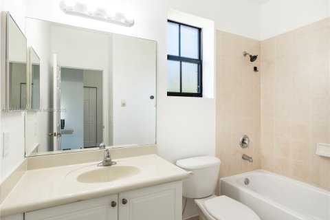 Touwnhouse à vendre à Homestead, Floride: 3 chambres, 153.85 m2 № 1736038 - photo 23