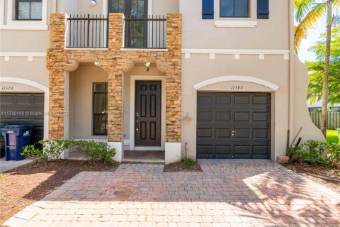 Touwnhouse à vendre à Homestead, Floride: 3 chambres, 153.85 m2 № 1736038 - photo 3