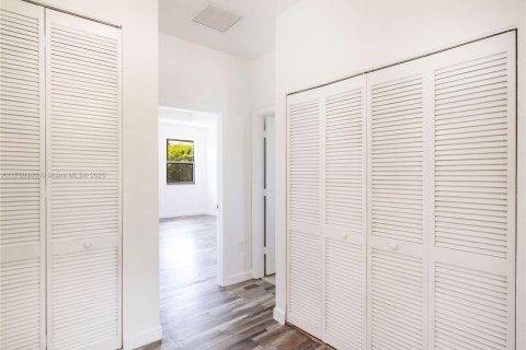 Touwnhouse à vendre à Homestead, Floride: 3 chambres, 153.85 m2 № 1736038 - photo 15