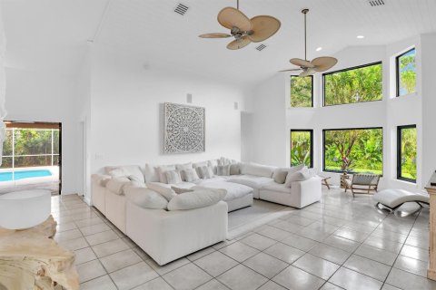 Villa ou maison à vendre à St. Lucie, Floride: 5 chambres, 405.33 m2 № 2429825 - photo 9