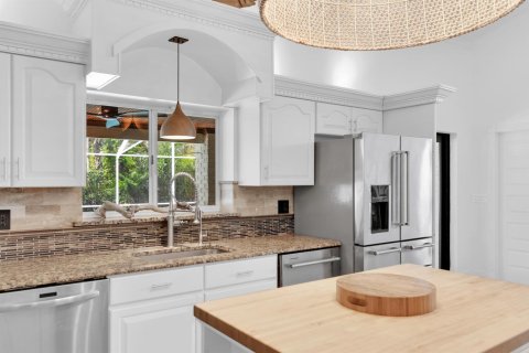 Villa ou maison à vendre à St. Lucie, Floride: 5 chambres, 405.33 m2 № 2429825 - photo 15