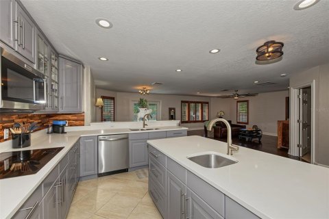 Villa ou maison à vendre à Saint Petersburg, Floride: 3 chambres, 230.77 m2 № 2422729 - photo 15