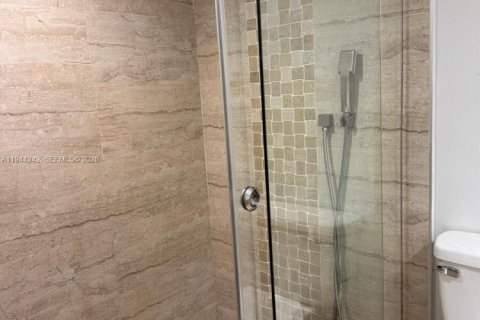 House in Plantation, Florida 2 bedrooms, 89.56 sq.m. № 2002690 - photo 15