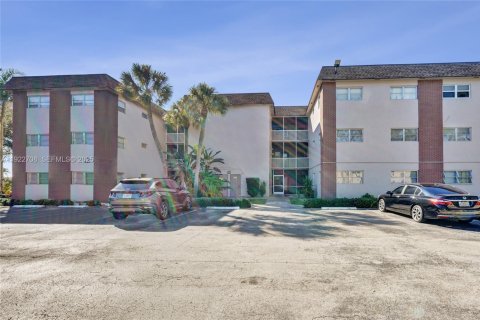 Купить кондоминиум в Дейви, Флорида 2 спальни, 72.65м2, № 1976514 - фото 8