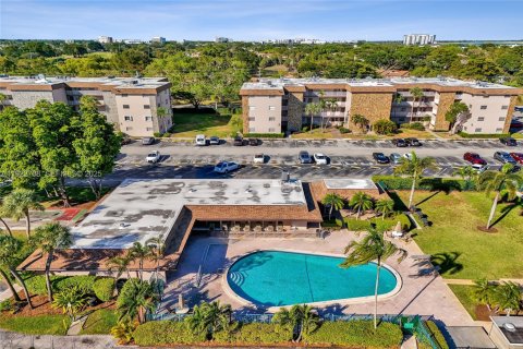 Купить кондоминиум в Дейви, Флорида 2 спальни, 72.65м2, № 1976514 - фото 2